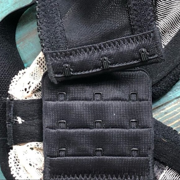 𝅺Wonderbra Black & Cream Lace Size 38DD - Picture 6 of 7